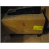Image 1 : SHOESHINE BOX W/CONTENTS
