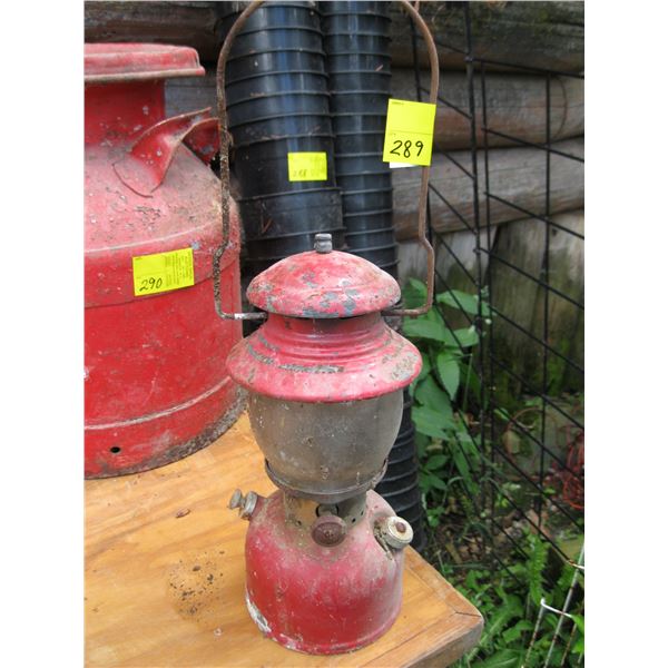 COLEMAN GAS LANTERN