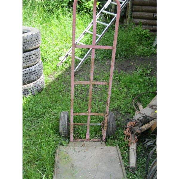 HAND TRUCK