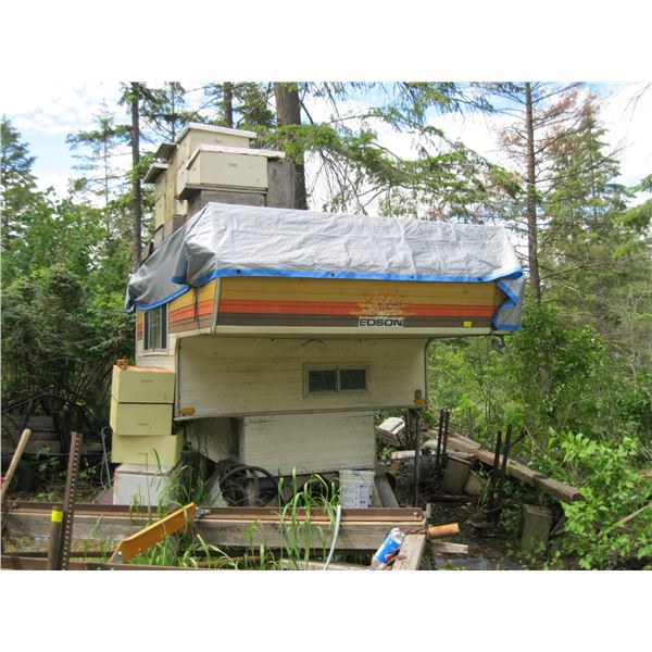 EDSON 8 FT. CAMPER (LEAKING)
