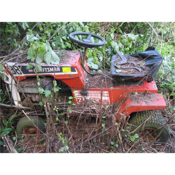 'AS IS' CRAFTSMAN LAWN TRACTOR