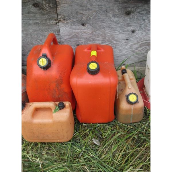 4 - PLASTIC FUEL CANS