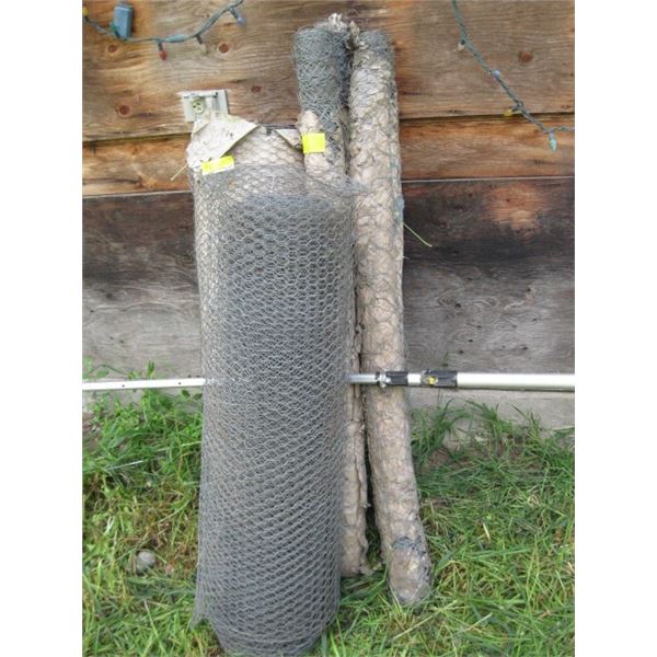 LARGE LOT OF CHICKEN WIRE, 6 - 2 LARGE ROLLS / 4 SMALL ROLLS