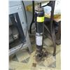 Image 1 : LONG 3 TON HYDRAULIC JACK