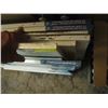 Image 3 : ASST. PAINTS & NEW CANVASSES