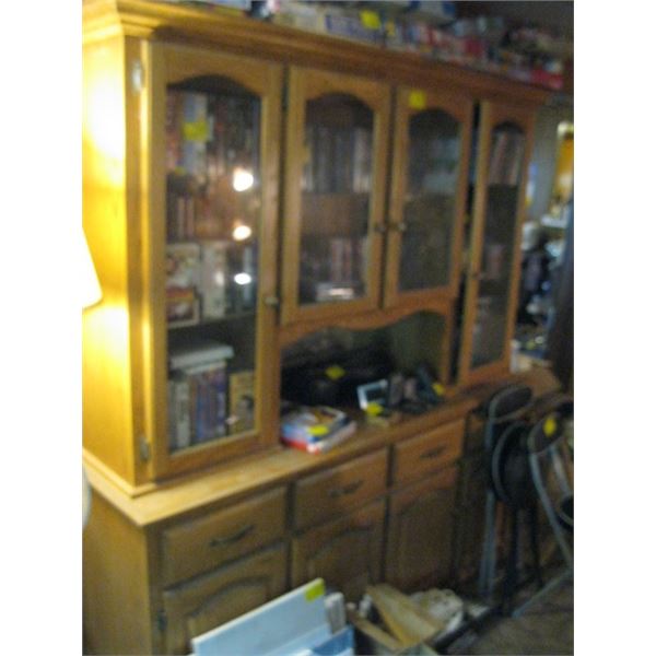 SOLID WOOD OAK CHINA CABINET