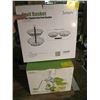 Image 1 : 2 TIER FRUIT BASKET & MANUAL JUICER