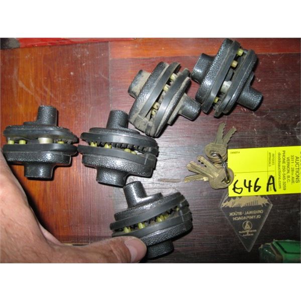 5 TRIGGER GUARDS W/KEYS