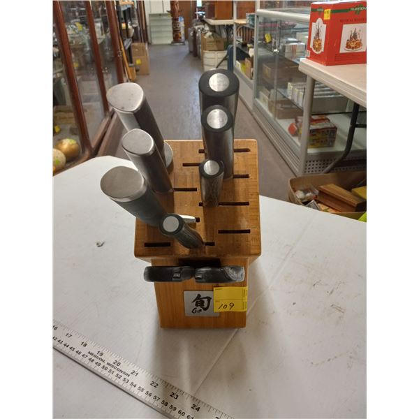 KNIFE BLOCK W/GERMAN STEEL KNIVES