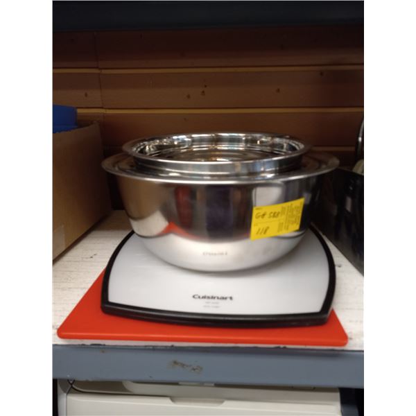 4-PC STAINLESS MIXING BOWL SET W/2 CUTTING BOARDS