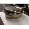 Image 1 : STAINLESS ROASTING PAN W/LID