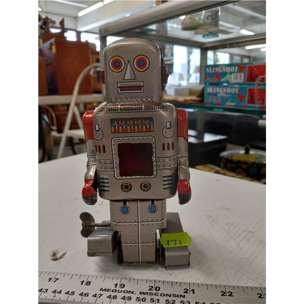 KEN TYPE WIND UP ROBOT