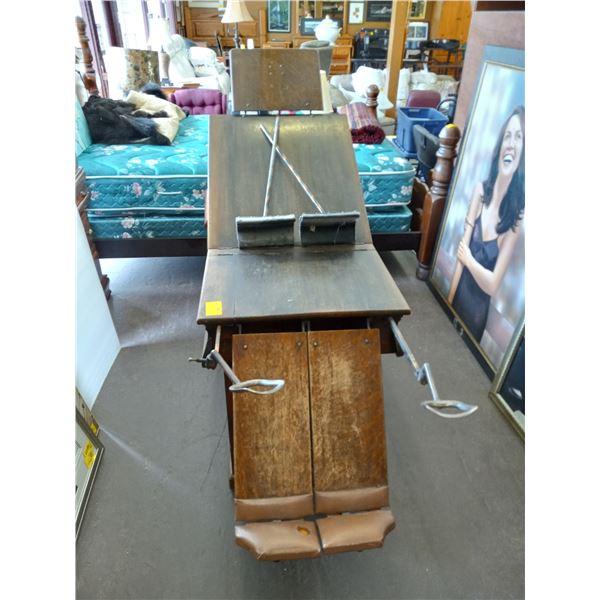 ANTIQUE MEDICAL EXAMINATION TABLE