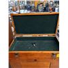 Image 2 : ANTIQUE WOOD MACHINEST BOX DROP DOWN FRONT WITH DRAWERS WITH KEYS