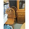 Image 2 : OAK DINING TABLE WITH 8 CHAIRS AND 2 PC HUTCH BUFFET