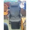 Image 1 : HOMEMEDICS HEAT VIBRATING CHAIR