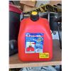 Image 1 : 2 NEW 5.3 GAL JERRY CANS