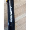 Image 3 : PR OF FISKARS EXTENDED ARM SNIPS