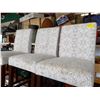 Image 1 : 3 BAR STOOLS, LEGS NEED TIGHTENING