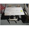Image 1 : 2 FOLDING WOODEN TABLES