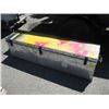 Image 1 : METAL CHUCK BOX