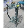 Image 1 : METAL PLANT STAND