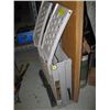 Image 2 : TWO FOLDING RAMPS