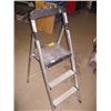 Image 1 : FOLDING PAINTERS LADDER