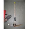 Image 1 : PICK AXE