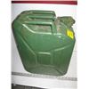 Image 1 : GREEN METAL GAS CAN