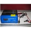 Image 1 : POWERFIST 2-12-75A BATTERY CHARGER/STARTER