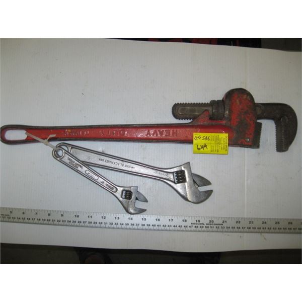 LARGE HD PIPE WRENCH AND TWO CRESCENT WRENCHES