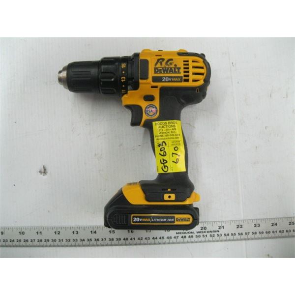 DEWALT 20 VOLT MAX DRILL NO CHARGER