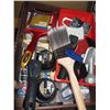 Image 3 : BIN OF PAINTING SUPPLIES AND PAINT BRUSHES ETC