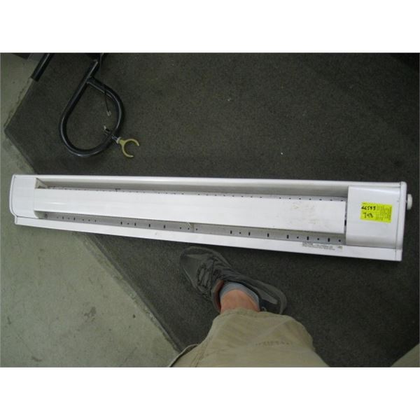 BASEBOARD HEATER