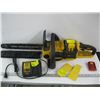 Image 1 : DEWALT 16" BRUSHLESS CHAIN SAW WITH BATTERY CHARGER AND TWO WEDGES