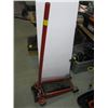 Image 1 : RED HYDRAULIC JACK