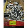 Image 1 : FLAT OF ASSORTED SOCKETS