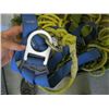 Image 2 : BOX OF ROPE AND STRAPS