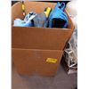 Image 1 : BOX OF 3 LIFE JACKETS AND A TOW ROPE