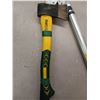 Image 3 : BRANCH TRIMMER AND SMALL HATCHET