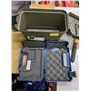 Image 2 : DRY BOX AND SMITH AND WESSON HAND GUN CASE