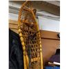 Image 3 : PR OF WOOD SNOW SHOES