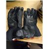 Image 4 : HJC MOTOR CYCLE HELMET SIZE MED WITH GLOVES AND COVER