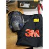 Image 1 : 3M NEW FACE MASK