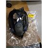 Image 1 : 3M NEW FACE MASK