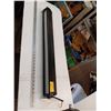 Image 1 : LIGHT BAR FOR A VEHICLE