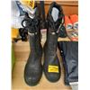 Image 1 : PR OF BAFFIN SIZE 7 GUM BOOTS
