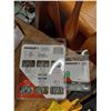 Image 2 : DEWALT RIVETER WITH ASSORTED RIVET PACKS