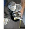 Image 2 : GOLF BAG ON CADDY WITH SPALDING CLUBS